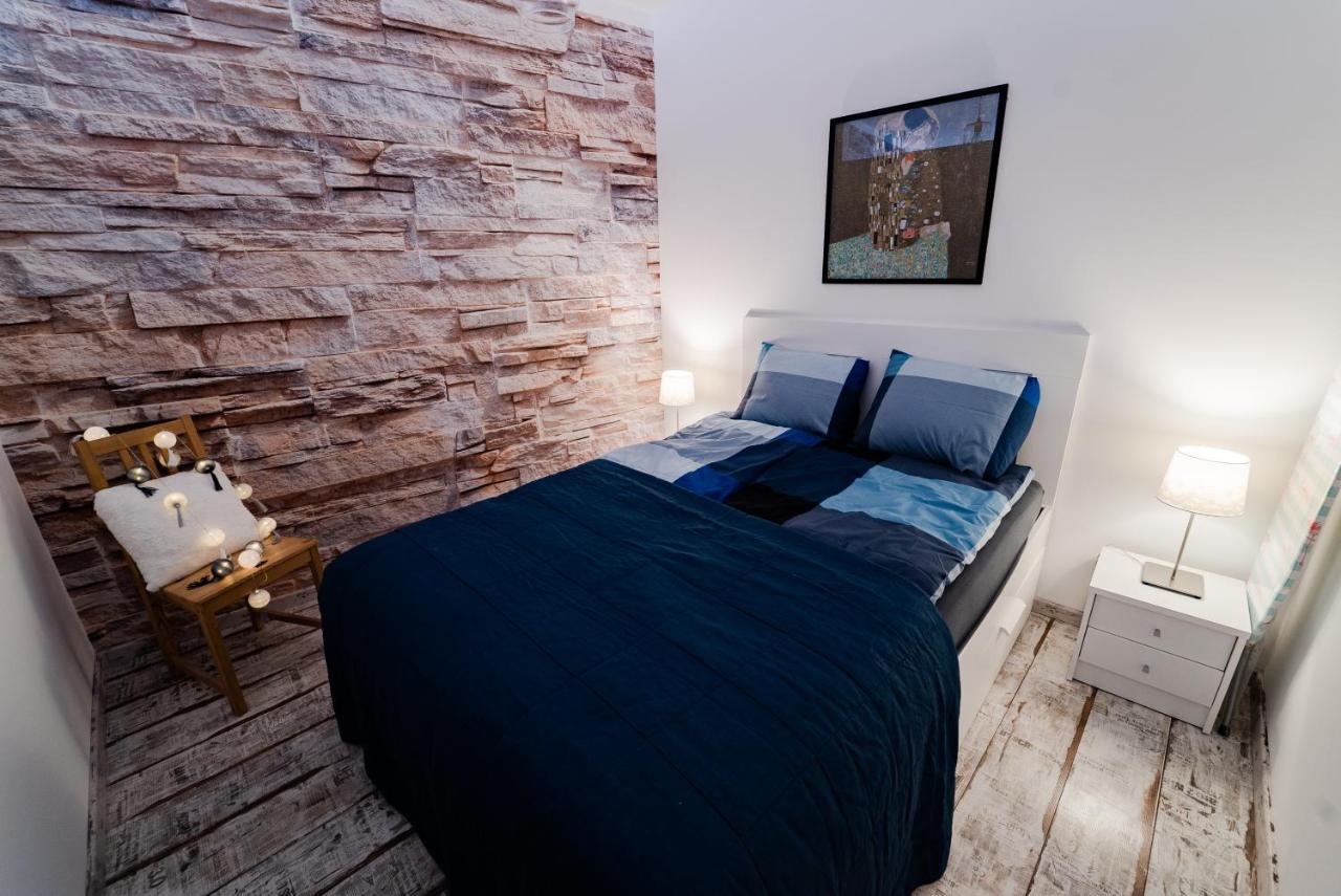 Rakoczi Prime Apartment Sopron Exterior photo